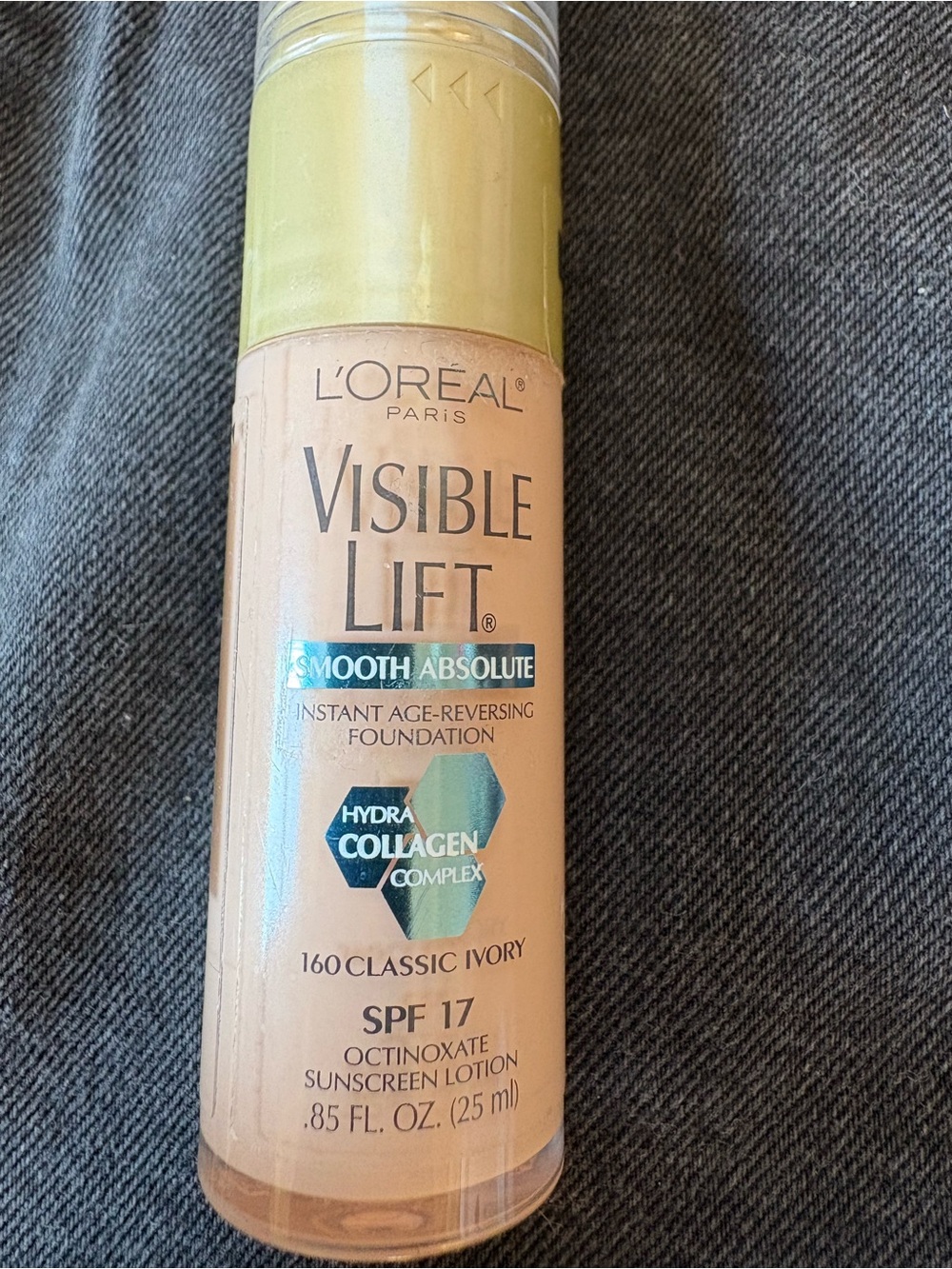 L'Oreal Visible Lift Smooth Absolute Foundation - 160 Classic Ivory